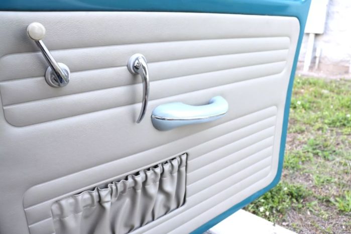 Volkswagen-Beetle-1966-Blue-White-10