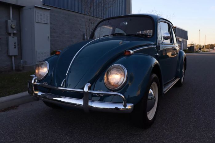 Volkswagen-Beetle-1966-Blue-White-12