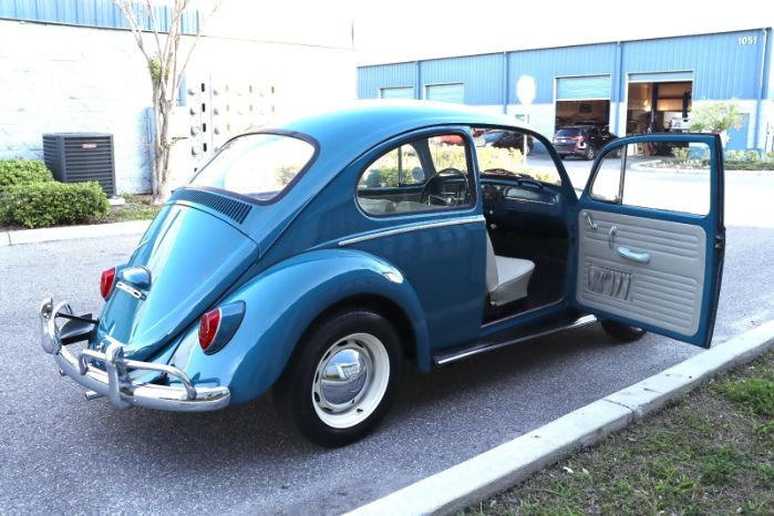 Volkswagen-Beetle-1966-Blue-White-4
