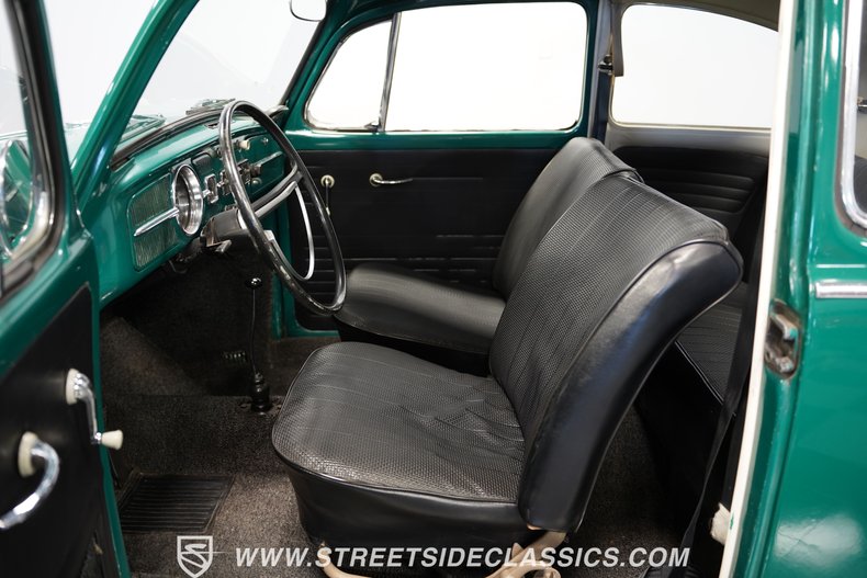 Volkswagen-Beetle-1966-Green-Black-2