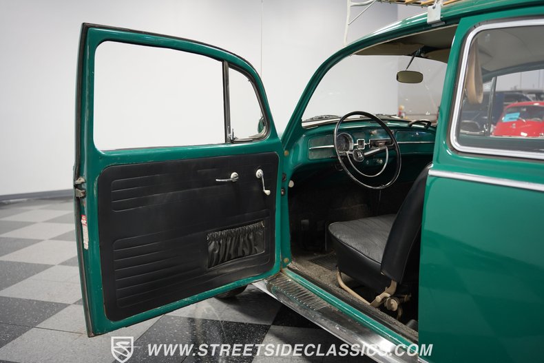 Volkswagen-Beetle-1966-Green-Black-4