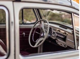 Volkswagen-Beetle-1966-Tan-Red-1
