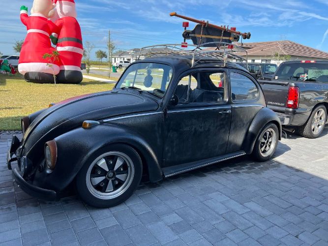 Volkswagen-Beetle-1967-Black-11