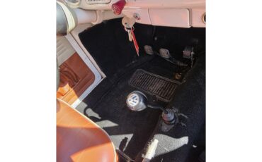 Volkswagen-Beetle-1967-White-Red-amp-White-29