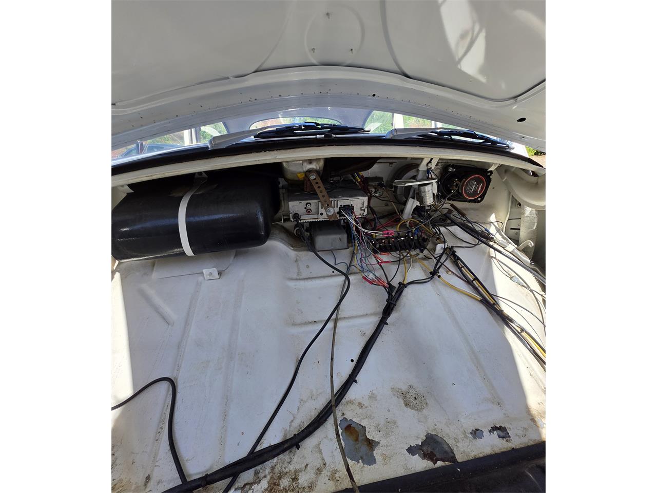 Volkswagen-Beetle-1967-White-Red-amp-White-44