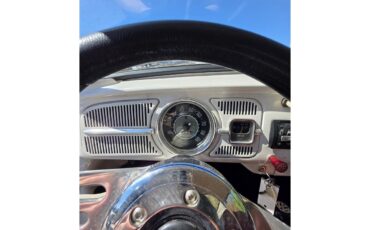 Volkswagen-Beetle-1967-White-Red-amp-White-9