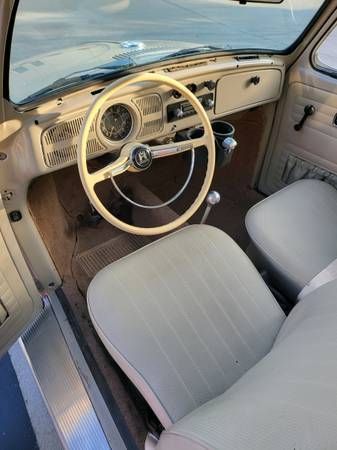 Volkswagen-Beetle-1968-Tan-Tan-10