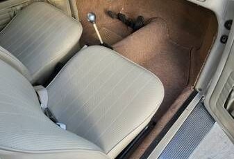 Volkswagen-Beetle-1968-Tan-Tan-6