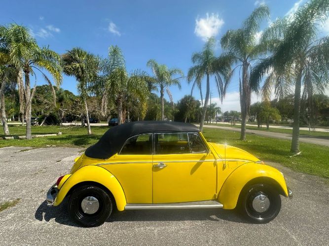 Volkswagen-Beetle-1968-Yellow-5