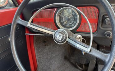 Volkswagen-Beetle-1969-RedOrange-Black-2