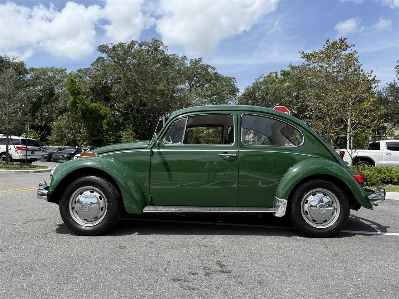 Volkswagen-Beetle-1970-Green-Black-10