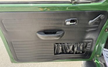 Volkswagen-Beetle-1970-Green-Black-11