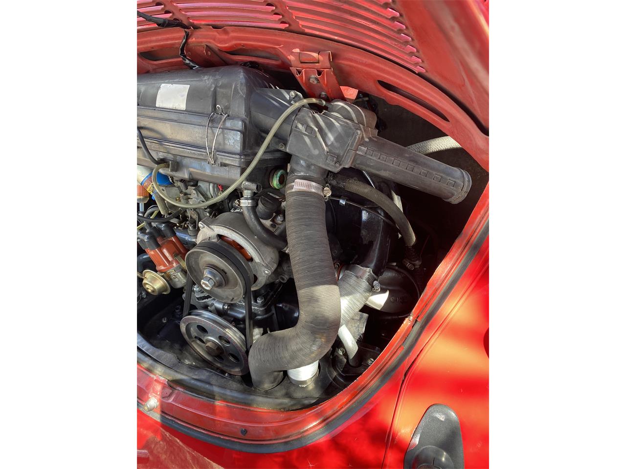 Volkswagen-Beetle-1974-Red-Black-10