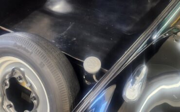 Volkswagen-Beetle-Classic-1962-2-dr-32