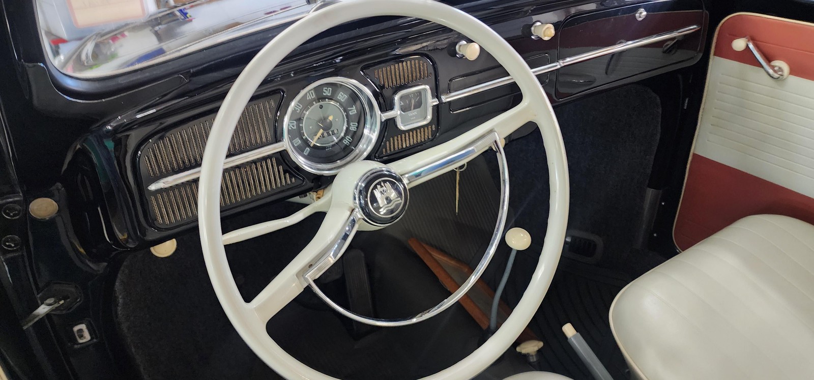 Volkswagen-Beetle-Classic-1962-2-dr-37