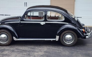 Volkswagen-Beetle-Classic-1962-2-dr