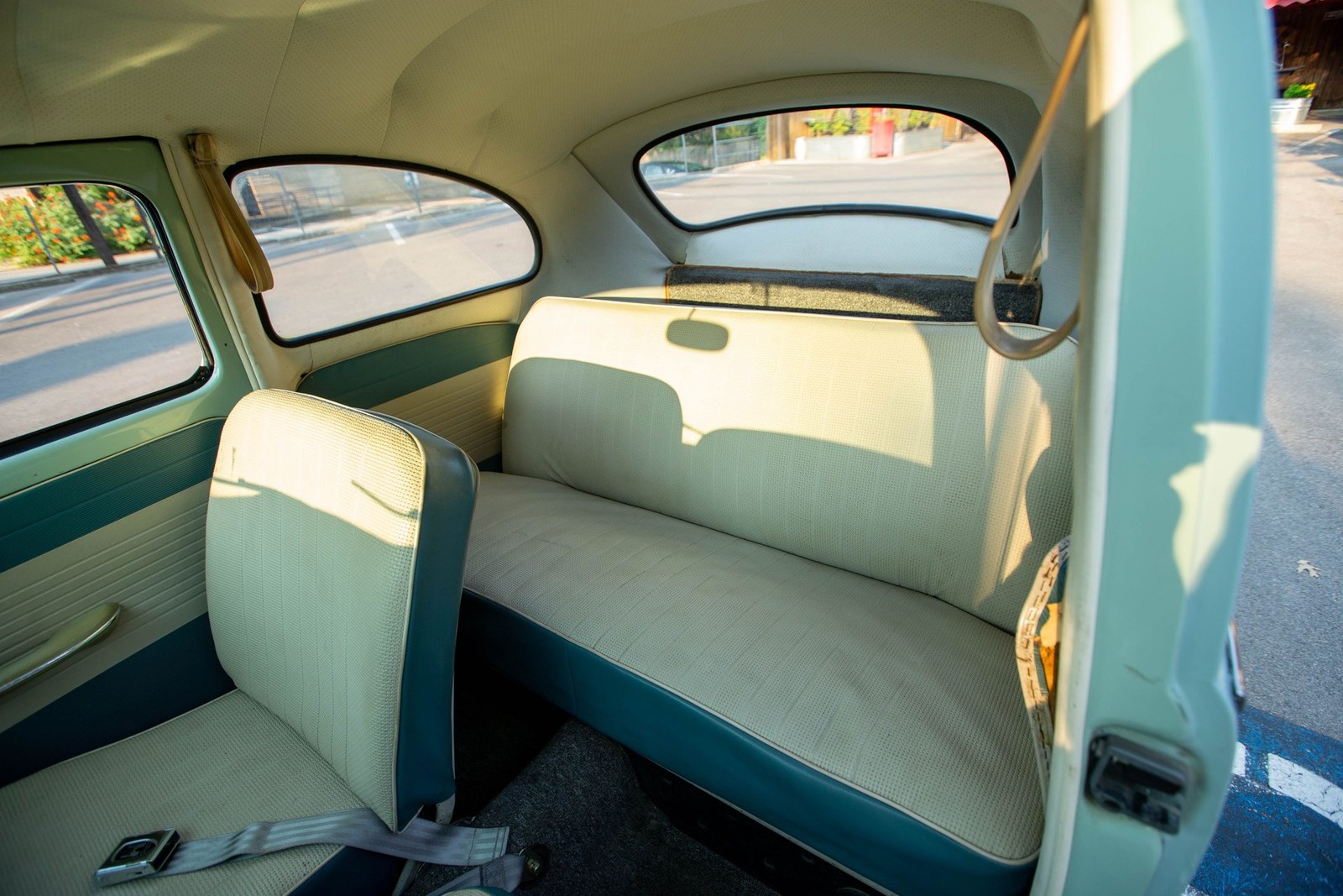 Volkswagen-Beetle-Classic-1964-Sedan-22