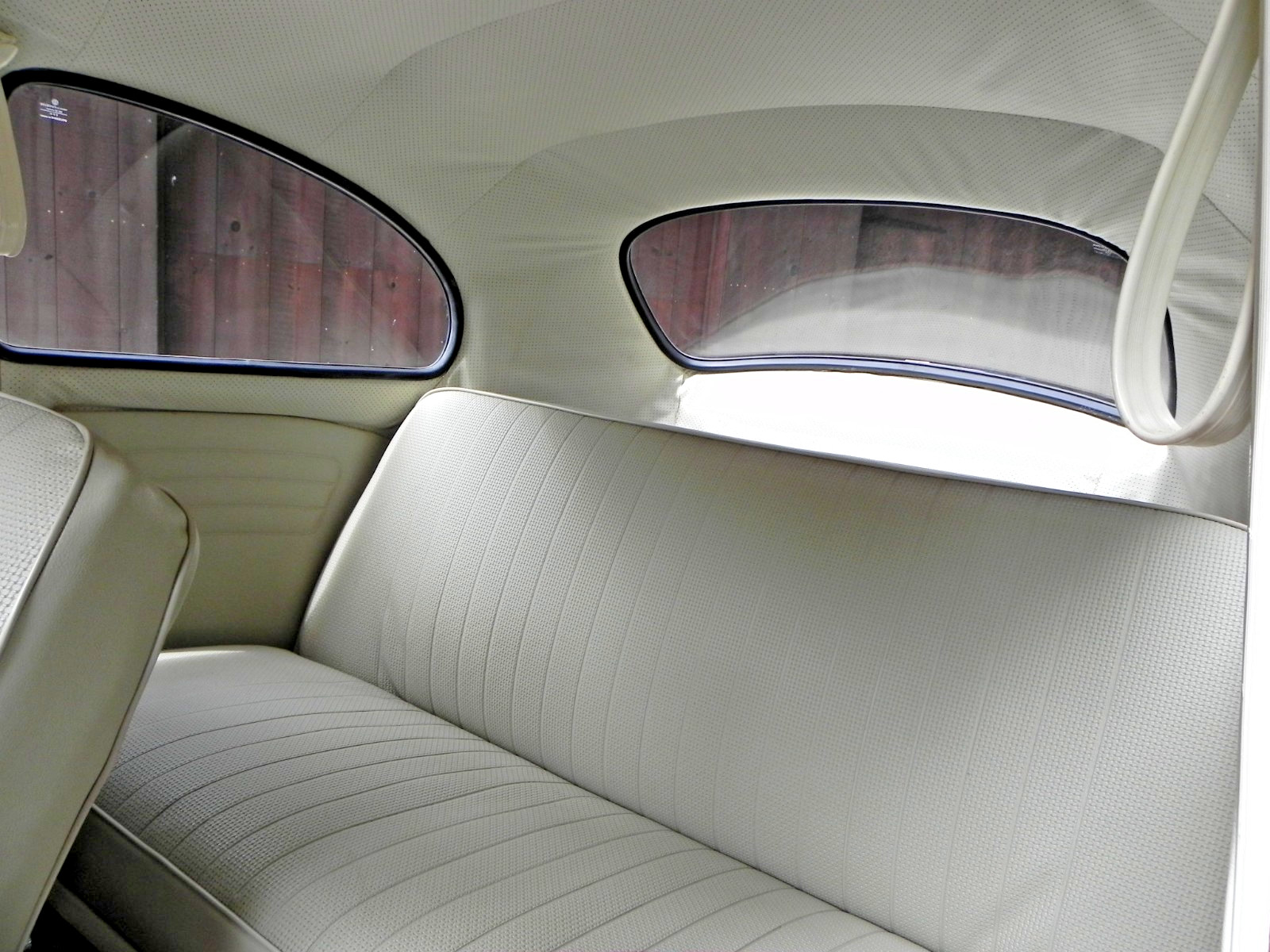Volkswagen-Beetle-Classic-1964-Sedan-22