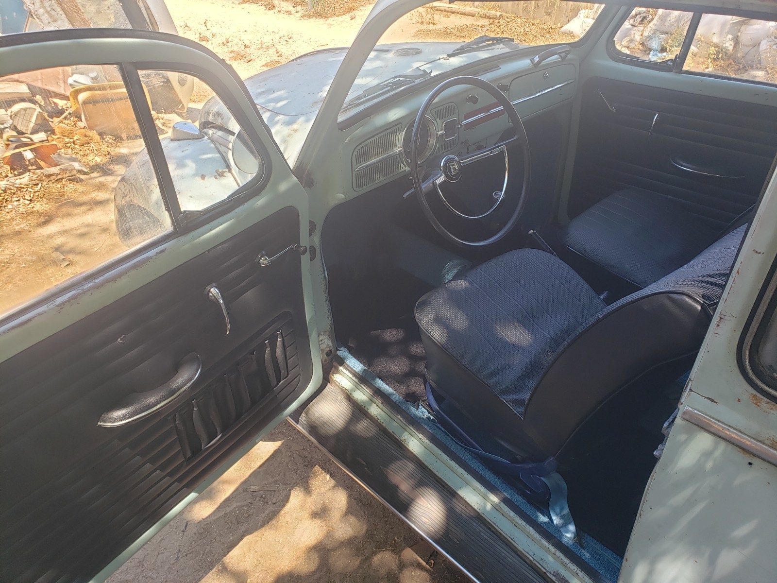 Volkswagen-Beetle-Classic-1966-Coupe-14