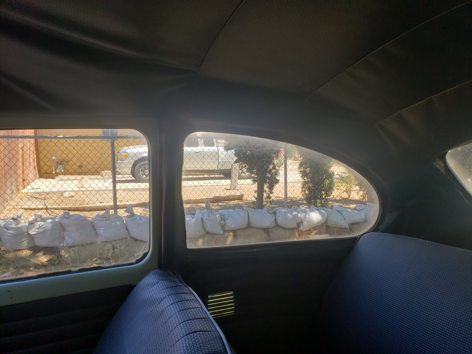 Volkswagen-Beetle-Classic-1966-Coupe-18