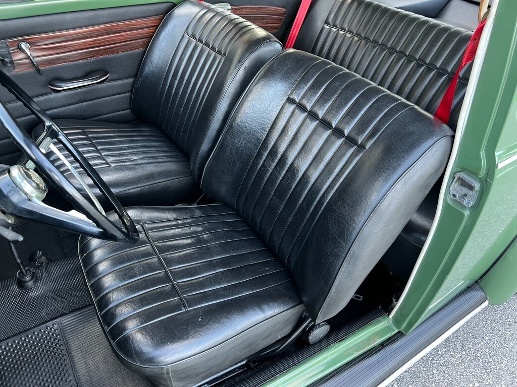 Volkswagen-Beetle-Classic-1971-Coupe-14