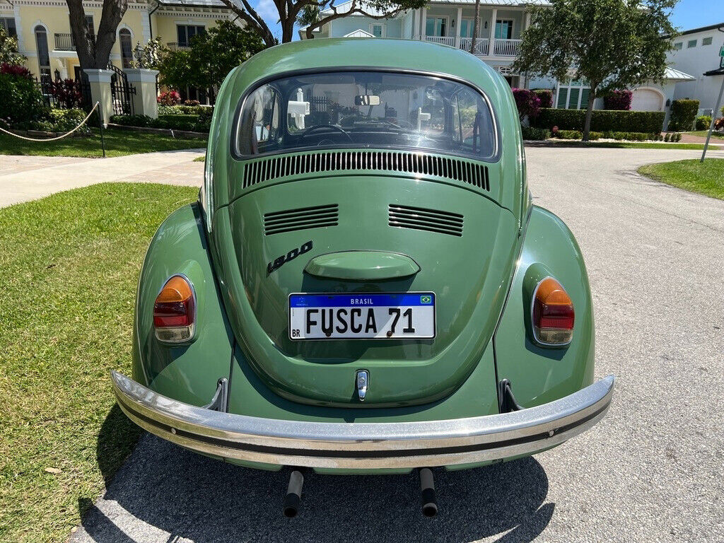 Volkswagen-Beetle-Classic-1971-Coupe-4