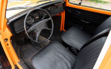 Volkswagen-Beetle-Classic-1972-Coupe-15