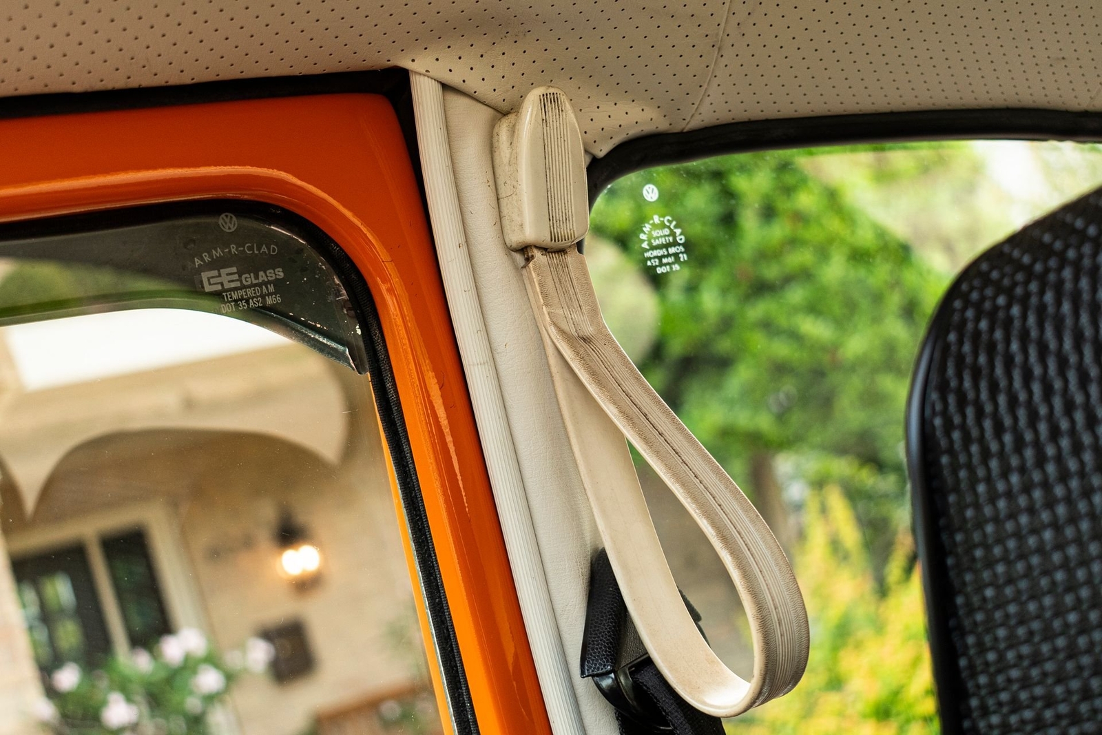 Volkswagen-Beetle-Classic-1972-Coupe-22