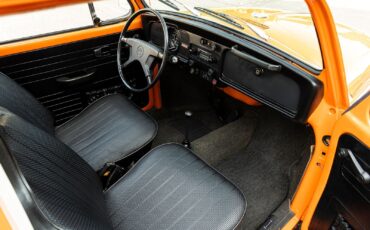 Volkswagen-Beetle-Classic-1972-Coupe-25