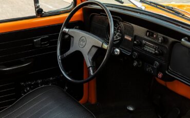 Volkswagen-Beetle-Classic-1972-Coupe-28