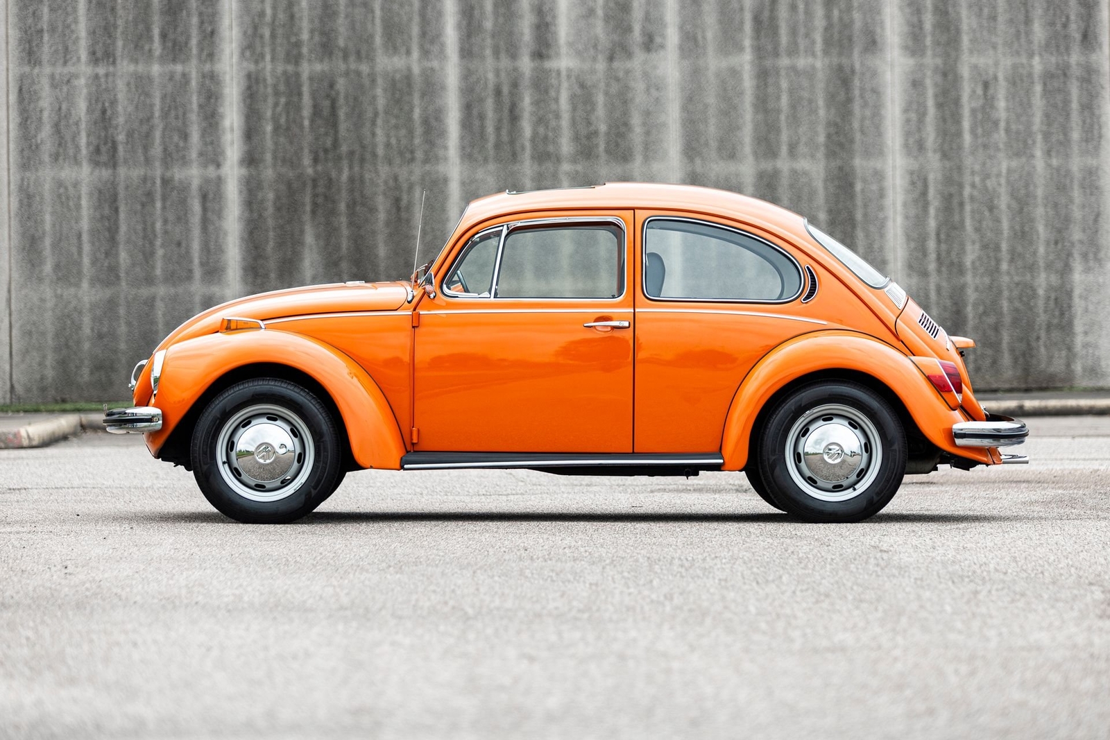 Volkswagen-Beetle-Classic-1972-Coupe-3
