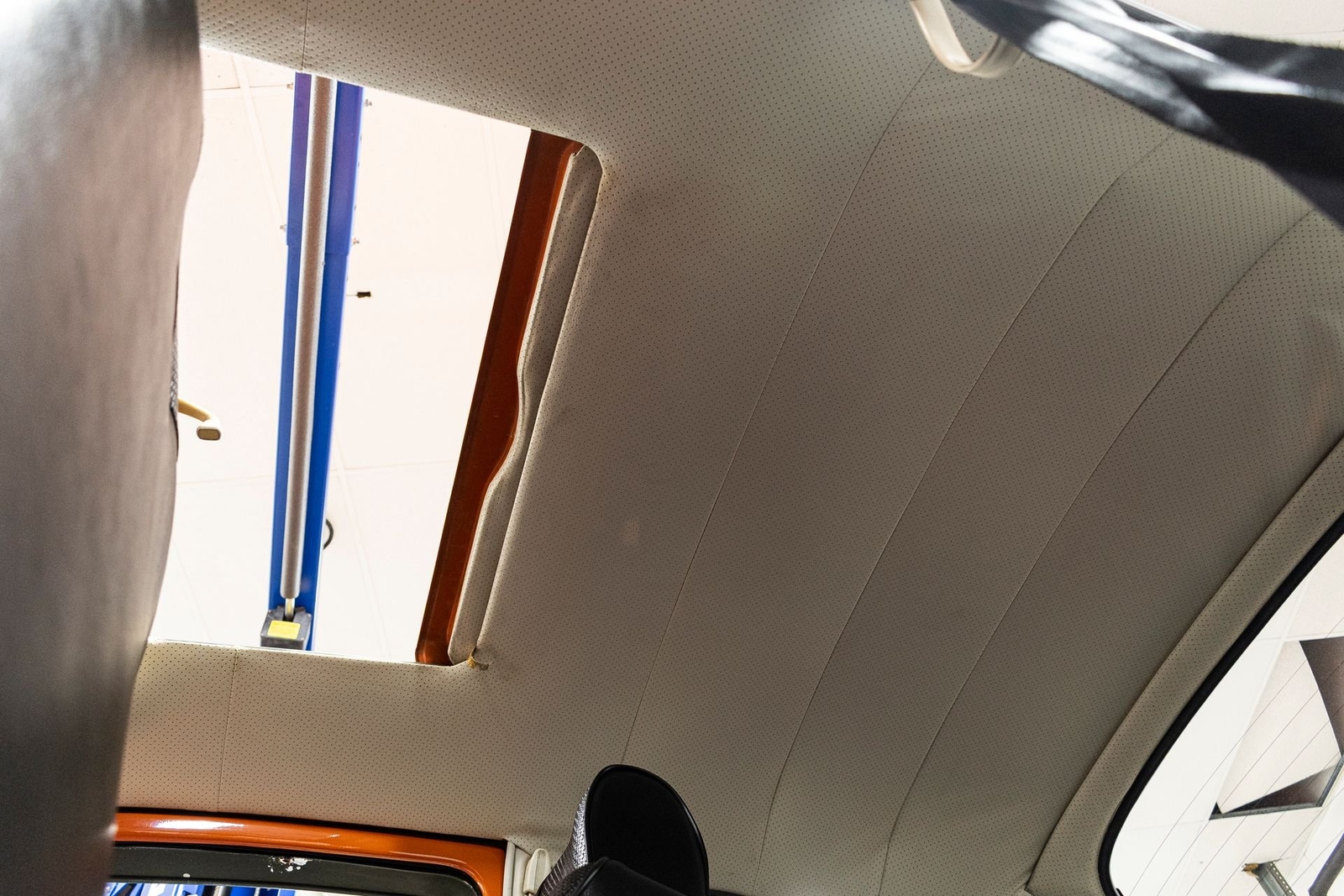 Volkswagen-Beetle-Classic-1972-Coupe-35