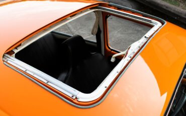 Volkswagen-Beetle-Classic-1972-Coupe-36