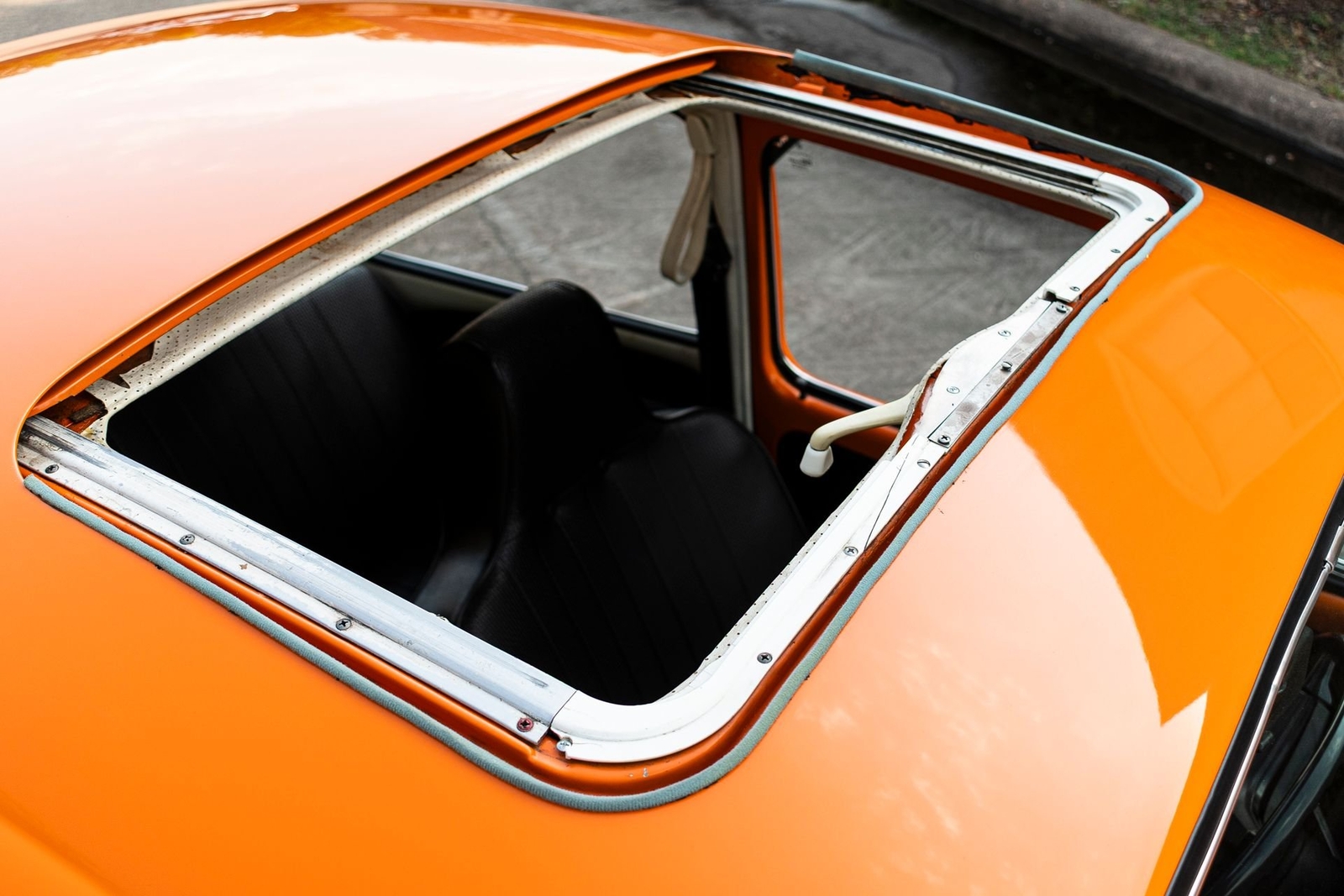 Volkswagen-Beetle-Classic-1972-Coupe-36