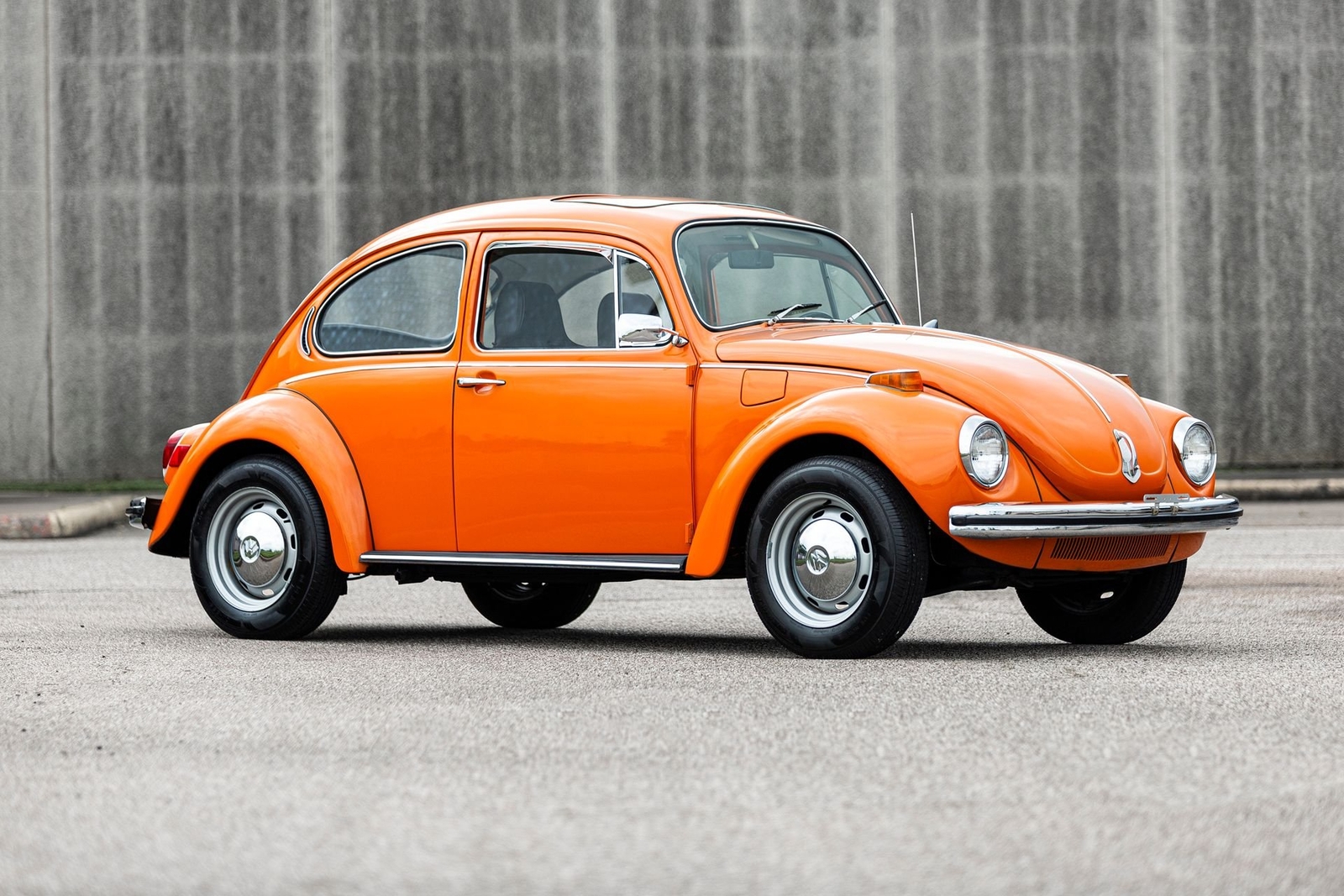 Volkswagen-Beetle-Classic-1972-Coupe-8
