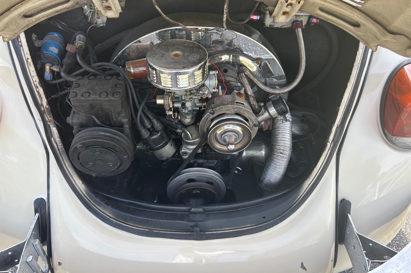 Volkswagen-Beetle-Classic-1973-Coupe-16
