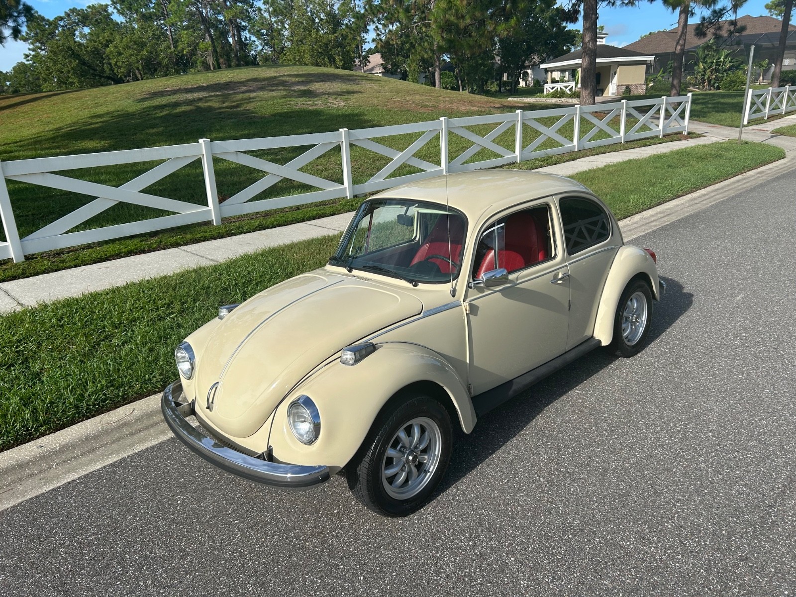 Volkswagen-Beetle-Classic-1973-Coupe