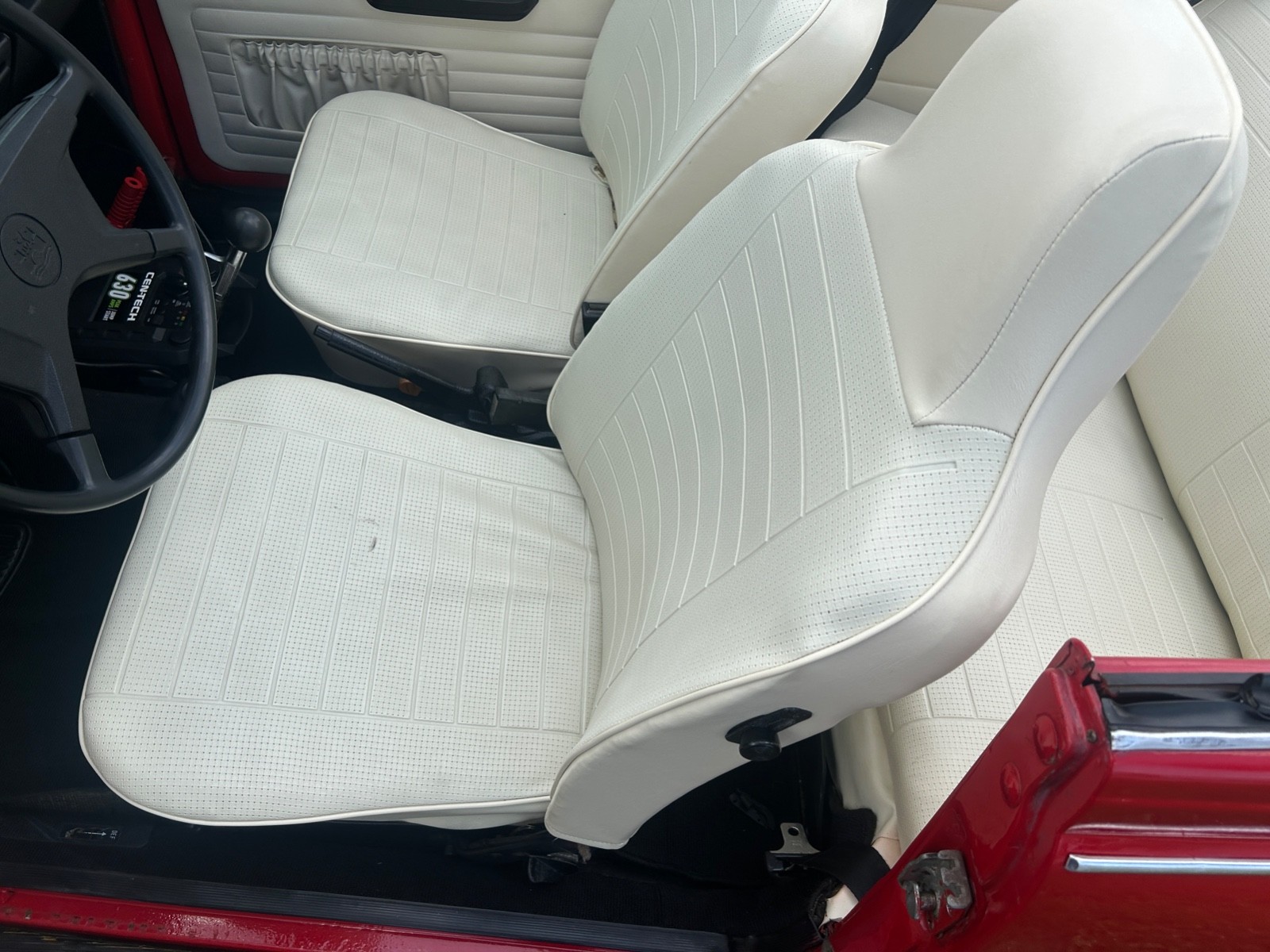 Volkswagen-Beetle-Classic-1974-Convertible-10