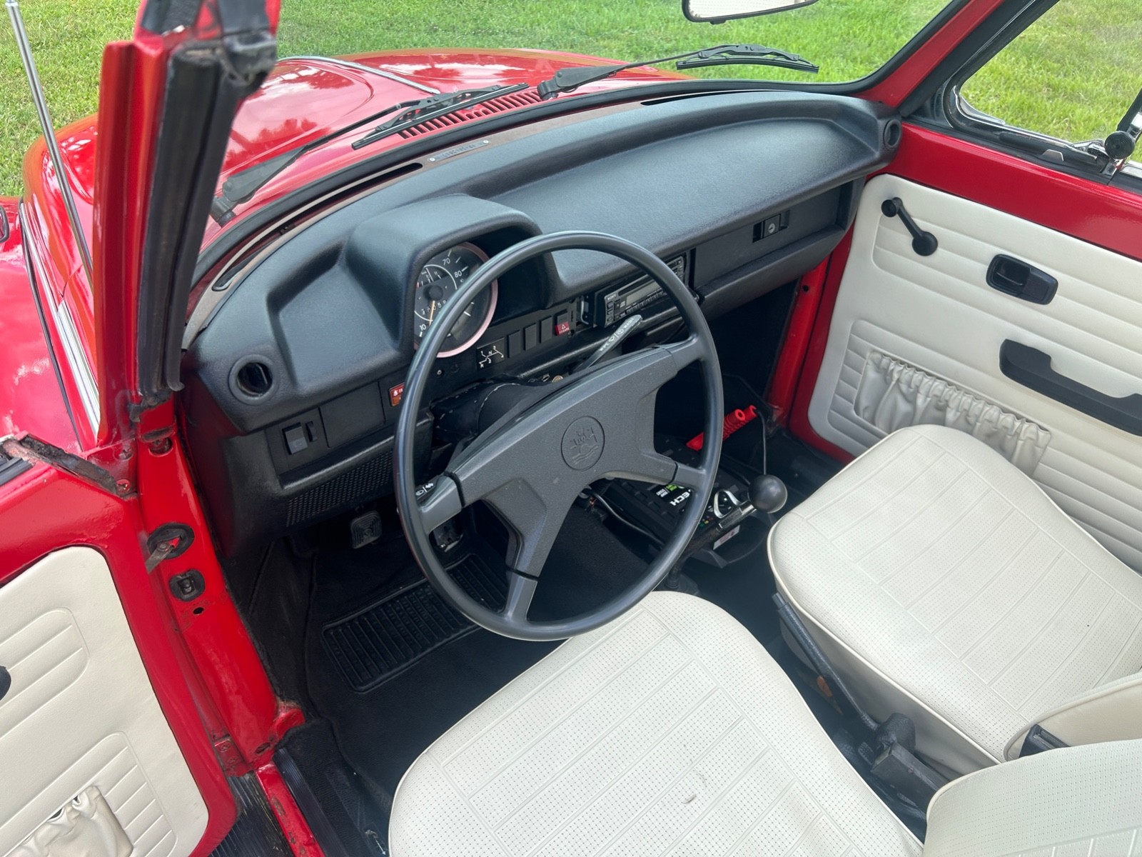 Volkswagen-Beetle-Classic-1974-Convertible-11