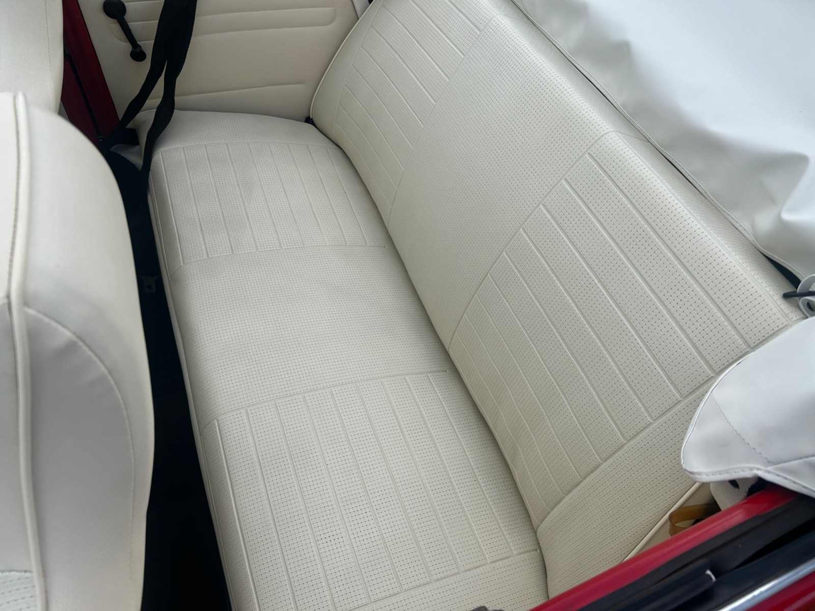 Volkswagen-Beetle-Classic-1974-Convertible-12
