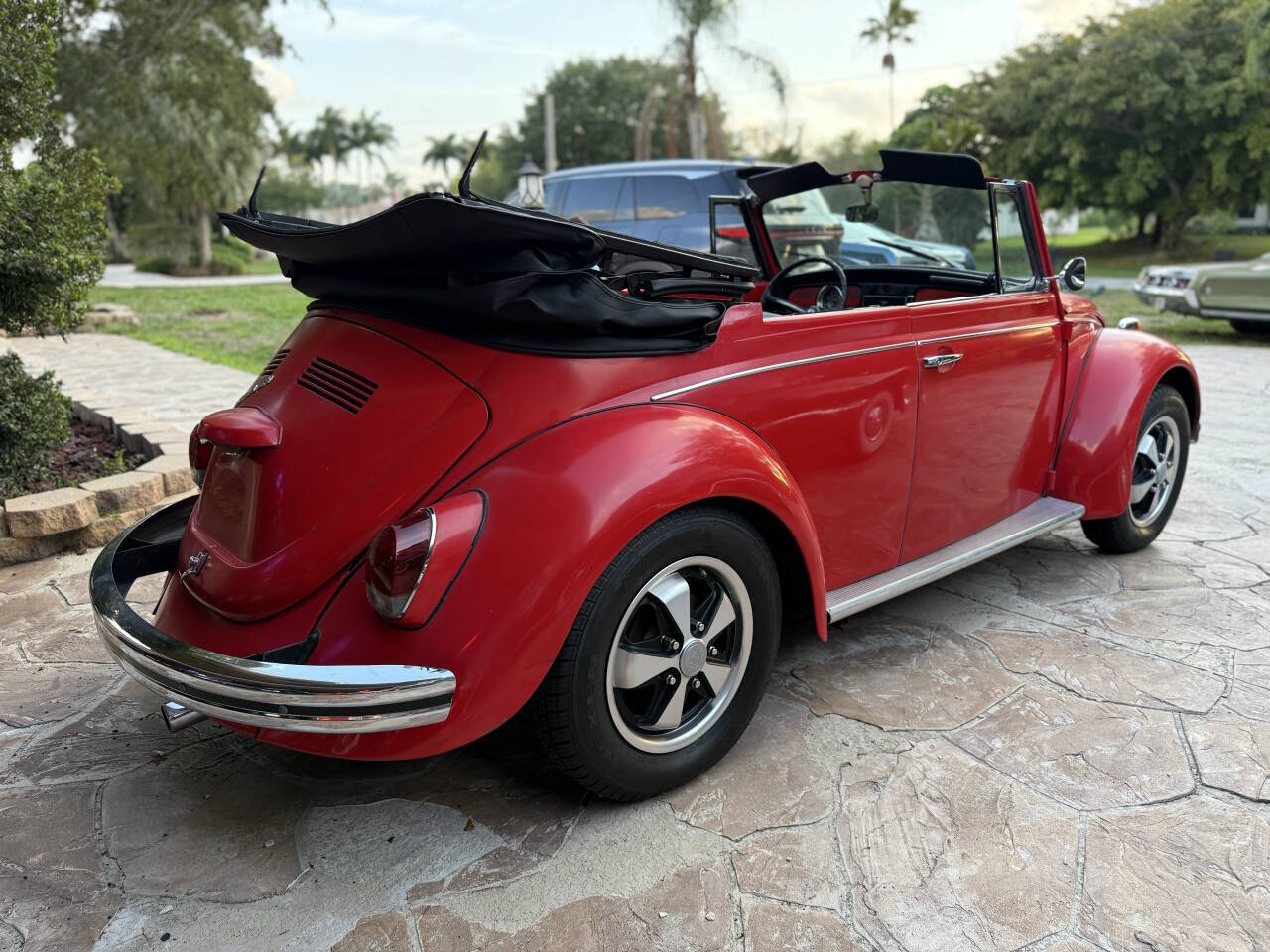 Volkswagen-Beetle-New-1968-Convertible-4
