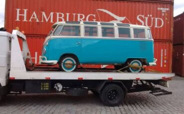 Volkswagen-Bus-1923-Custom-2