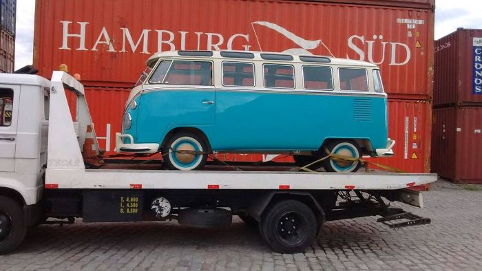 Volkswagen-Bus-1923-Custom-2