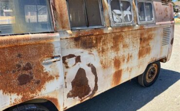 Volkswagen-Bus-1964-Tan-Red-27