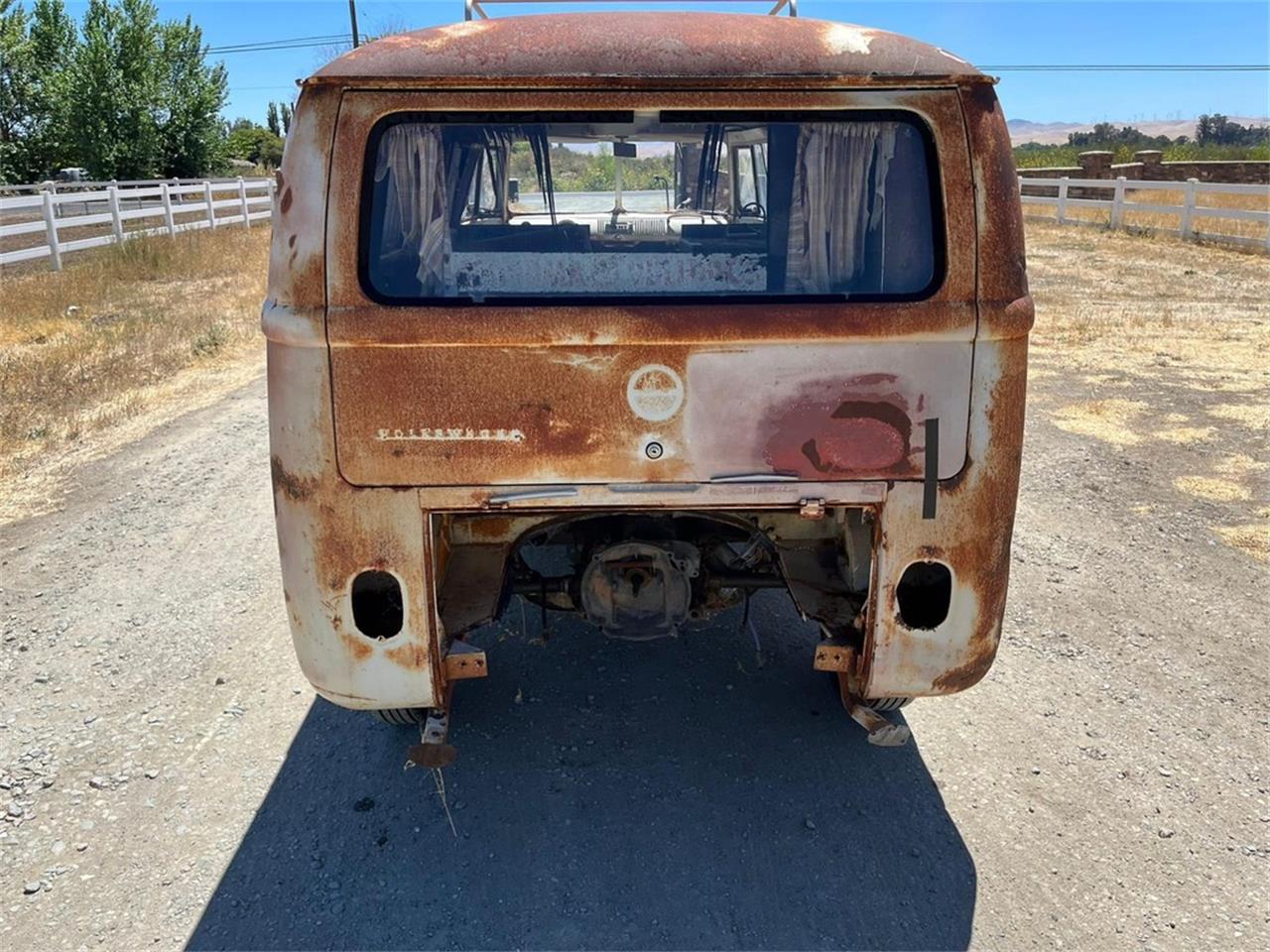 Volkswagen-Bus-1964-Tan-Red-29
