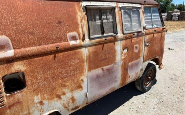 Volkswagen-Bus-1964-Tan-Red-38