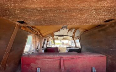 Volkswagen-Bus-1964-Tan-Red-47