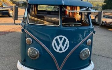 Volkswagen-Bus-1966-Blue-Patina-4