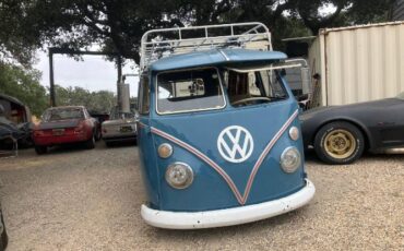 Volkswagen-Bus-1966-Blue-Patina-5