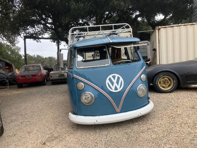 Volkswagen-Bus-1966-Blue-Patina-5